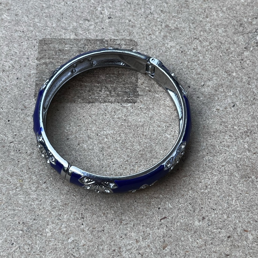 Gorgeous women's Bracelet